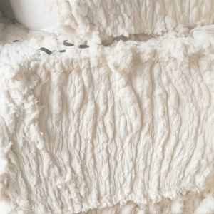 เศษผ้าฝ้าย 100% แบบม้วน (เศษผ้าฝ้ายจากโรงงานปั่นด้าย) / เศษผ้าฝ้าย 100% แบบม้วน (เศษผ้าฝ้ายจากโรงงานปั่นด้าย) /100% COTTON LICKERIN- คุณฟลอเรนซ์ - Product Image 1