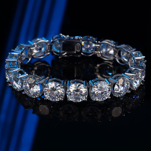 Bracciale da <span class=keywords><strong>Uomo</strong></span> Trendy ed Esagerato in <span class=keywords><strong>Argento</strong></span> Sterling <span class=keywords><strong>925</strong></span> con Chiusura in Moissanite VVS 4CT, Certificato GRA, Ideale come Regalo - Product Image 3