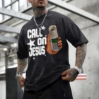 T-shirt homme personnalisé, impression DTG, effet délavé, noir, 100% coton, coupe oversize, style vintage, pour streetwear et branding.
