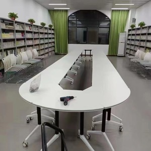 Tavolo da Formazione Moderno Pieghevole e Mobile per Uffici Aziendali, Scrivania per Personale - Product Image 1