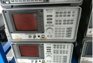 เครื่องวิเคราะห์คลื่นความถี่วิทยุ Keysight รุ่น 8595E 9 KHz-6.5 GHz แบบออปติคอล 041,130 (เอจิเลนท์) เครื่องมือจ่ายไฟสำหรับวัสดุอะลูมิเนียม/ไฟเบอร์ - Product Image 3