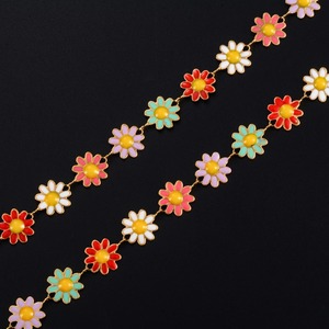 Collier en acier inoxydable avec fleur de marguerite colorée pour femme, chaîne de cou bohème, collier ras du cou plaqué or, bijoux bohèmes - Product Image 4