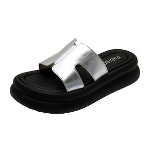 Sandalias Planas de Plataforma con Punta Abierta BaiHu, Estilo Verano-Otoño, Diseño Moderno y a la Moda con Suela Gruesa de Goma - Product Image 5