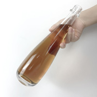 Bouteilles en verre à bouche à vis conique Subuliform de 500ml pour paquet d'eau Vodka Whisky Tequila