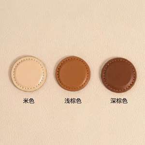 อุปกรณ์กอล์ฟแบบพกพา พรีเมียม หนัง PU ลายนูนแม่เหล็ก สำหรับมาร์กเกอร์ ของขวัญต้อนรับส่วนตัว  แบบกำหนดเองได้ - Product Image 2