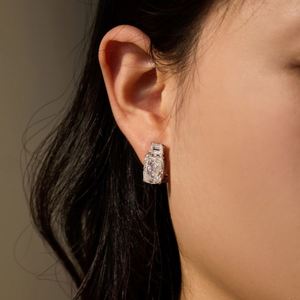 ต่างหูหนีบแบบติดหู Dylam High Top Jewelry เงินแท้ 925 ประดับเพชรซีกอนเซียเกรด 8A แบบฝังเต็ม สำหรับผู้หญิง - Product Image 2