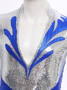 Justaucorps de performance professionnel pour homme, orné de paillettes, à col en V profond, design aile, coupe ajustée, pour patinage artistique sur mesure - Product Image 3