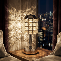 Lampe de table LED moderne de luxe avec abat-jour en cristal, base chromée, variateur tactile, sans fil, rechargeable, pour restaurant, bar, café, ambiance