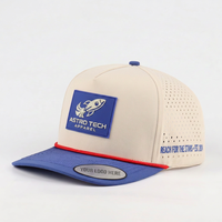 Casquette de course blanche personnalisée en gros, imperméable, en polyester, avec trous découpés au laser, logo brodé, marque privée