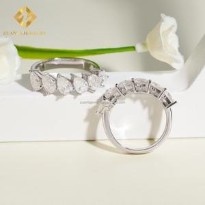 Anillo de Compromiso de Media Alianza con Diamante Moissanite VVS1 en Forma de Pera con Engaste de Plata 925 de Estilo Elegante Femenino Hecho a Medida - Product Image 5