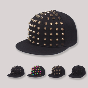 Nuevo diseño personalizado de ala plana Hiphop Snap Back Cap 3D bordado remache Snapback Hat con Spike - Product Image 1