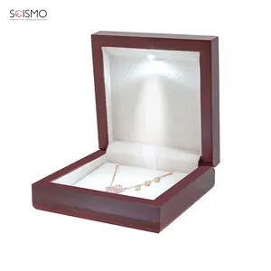 Benutzer definierte Mdf Holz schmuck halter Boxen mit Led Light Halskette Anhänger Geschenk box Jewel Case Verpackung