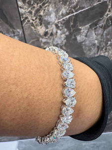 Bracelet élégant en argent sterling 925 avec diamant moissanite en forme de trèfle, bijou porte-bonheur pour femme, cadeau - Product Image 5