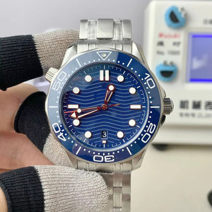 Reloj de buceo con cronógrafo multifunción, caja de acero inoxidable con movimiento 9300 de 44mm, cristal de zafiro, caucho de alta calidad - Product Image 1