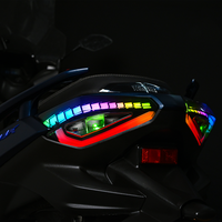Pour YAMAHA XMAX 300 2023 : Feu arrière LED RGB avec clignotants et fonctions de freinage, pièces de modification certifiées E-mark