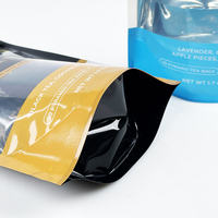 Op maat gemaakte staande pouch met transparant venster en ritssluiting voor huisdierenvoeding, op maat gemaakte kleur, voedselveilig.