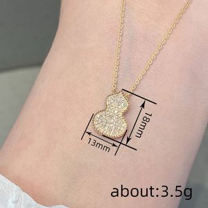 Collana con ciondolo a forma di zucca con diamanti dorati per donna, da indossare tutti i giorni, stile carino, gioielli placcati in oro - Product Image 4