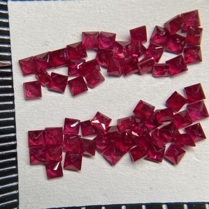 HQ Đá Quý Một Chất Lượng Công Chúa Cắt 2x2Mm 100% Châu Phi Tự Nhiên Gốc Pigeon Máu Đỏ <span class=keywords><strong>Ruby</strong></span> Đá Giá Mỗi Carat - Product Image 1