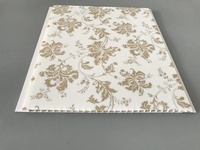 Panneaux de plafond en PVC de haute qualité, modernes, imperméables, avec motifs complexes en estampage à chaud, pour cuisine, couloir, chambre, salle de bain, salon, hôtel