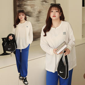 รันฉี เอ็น8170 เสื้อยืดแขนยาวโอเวอร์ไซส์สำหรับผู้หญิง สีขาวนวล ผ้าฝ้ายถักแบบมีชั้น ซ้อนกันเป็นเลเยอร์ - Product Image 4