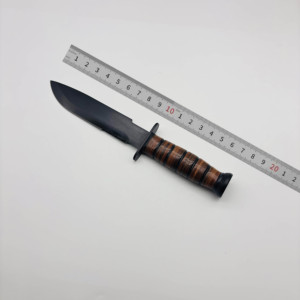 Cuchillo Táctico de Supervivencia de Grado Industrial con Mango de Cuero Antideslizante, Hoja de Acero Inoxidable para Campamento al Aire Libre, Fija y Dentada - Product Image 4