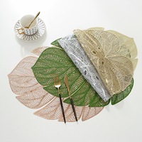 Nouveau Set de Table PVC Style Nordique Motif Feuille pour Plats Chauds – Tapis de Table Isolant Thermique pour Cuisine, Maison et Hôtel