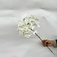 W-A0035 Handgefertigte Seiden-Hortensie Realistische Künstliche Blume Hochwertige Naturgetreue Hochzeits- & Neujahrs-Heimpartydekoration