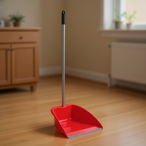 Paletta in plastica rossa con manico in metallo per la pulizia degli interni - Product Image 3