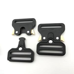 Métal Hommes Broche Automatique Latéral Libération Tactiques Personnalisées Laiton Blanc <span class=keywords><strong>Clip</strong></span> à Dégagement Rapide Noir Ceinture Réglable Boucle en Aluminium - Product Image 4