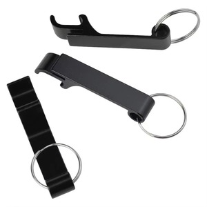 Porte-clés décapsuleur en métal noir personnalisable, design léger en alliage avec anneau porte-clés pour usage quotidien - Product Image 1
