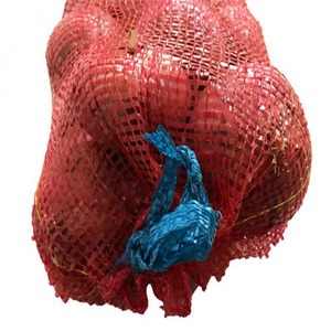 Sacs en filet tubulaire rouge en PP avec cordon de serrage pour oignons, sac en filet Leno avec étiquette pour oignons - Product Image 5
