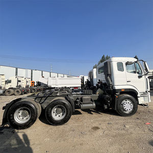 Caminhão de serviço pesado usado HOWO NX <span class=keywords><strong>Trailer</strong></span> de alta potência cabeça de trator 6X4 caminhão - Product Image 3