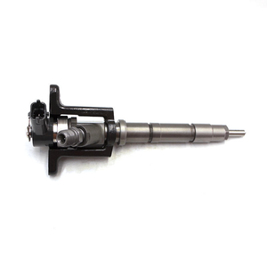 Suministro de Piezas para Inyectores 0445120048, Inyector DLLA157P1424, Boquilla de Inyector F00RJ01428, Válvulas Disponibles en Grandes Cantidades - Product Image 1
