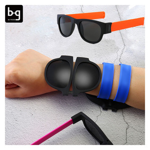 Muñeca Gafas de sol Plegable pulsera bofetada en Gafas de sol Gafas Plegable pulsera colorido Gafas de sol para hombres - Product Image 1
