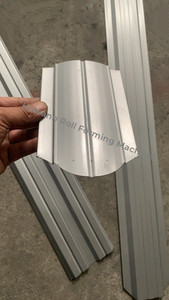 Máquina formadora de vallas galvanizadas Palisade Máquina formadora en frío con componentes de núcleo de motor de cojinete de engranajes para uso en techo - Product Image 5