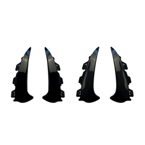ชุดแต่งกันชนหลัง Mercedes-Benz GLA-Class AMG ลายคาร์บอนไฟเบอร์ สีดำเงา ปี 2020+ - Product Image 2