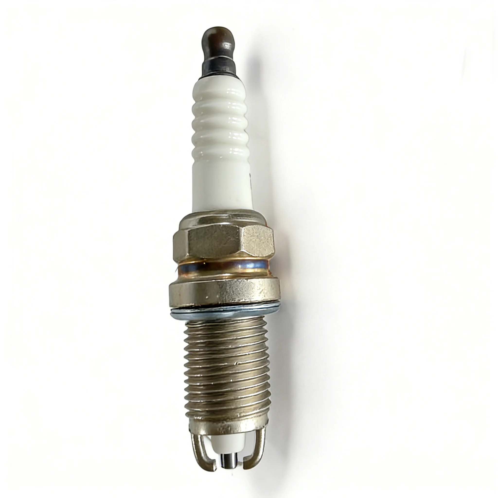 High Quality Spark Plug Replace for NGK BKR6EK Spark Plug for Bosch F04DAR F7LDCR F8LDCR FR6LDC K6RDY
