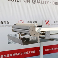 Machine à pâte feuilletée automatique avec pulvérisation de farine et contrôle PLC