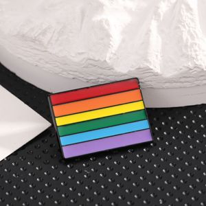 Broches de Corazón Coloridos con Diseño de Arcoíris, Sin Níquel, con Resina Epoxi, para Ropa y Accesorios, Primavera 2025 - Product Image 3