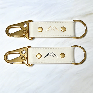 <span class=keywords><strong>Porte</strong></span>-clés tactique vintage en cuir Crazy Horse avec logo gravé au laser, portable pour les amateurs de plein air - Product Image 4