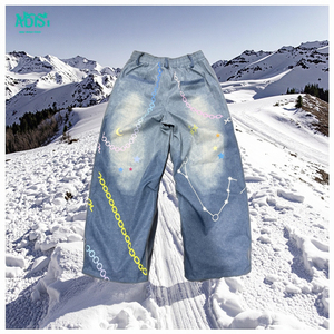 Pantalones de Esquí con Peto Personalizados para Hombre OEM Impermeables Holgados para la Nieve Tipo Jeans - Product Image 1