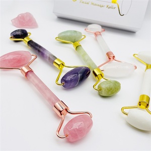 Masajeador Facial Gua Sha Personalizado de Cuarzo Rosa y Jade con Caja de Empaque - Product Image 1