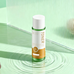 Lotion de soin du <span class=keywords><strong>visage</strong></span> à l'arbutine OEM, sérum de soin du corps, antioxydant, éclaircissant pour la peau du <span class=keywords><strong>visage</strong></span>, produits de soin du <span class=keywords><strong>visage</strong></span> ODM - Product Image 2