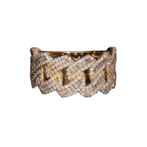 Anillo de compromiso y boda para hombre, estilo cubano, de lujo, personalizado, de oro macizo de 10K, con diamantes de laboratorio HPHT de corte esmeralda y banda de medio pavé, estilo hip hop. - Product Image 3