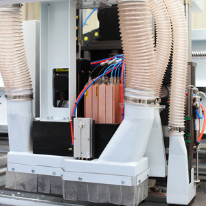 Machine <span class=keywords><strong>de</strong></span> perçage horizontale à 6 côtés KINGISO en aluminium CNC pour le bois - Product Image 2