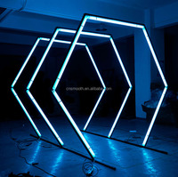Arche lumineuse hexagonale multicolore SMOOTH pour allée, tunnel lumineux LED pour entrée de mariage, ornement de scène pour fête d'anniversaire