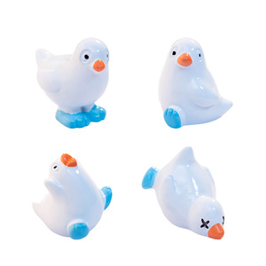 Figurines de canard en résine Dp Craft, oiseau chonflé aux pieds bleus, décoration miniature pour la maison - Product Image 5