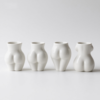 Verre à shot en céramique de 2 oz en forme de fesses amusantes, tasse à spiritueux fantaisie, cadeau original et original pour enterrement de vie de jeune fille, fête en bar, hommes