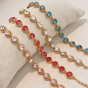 Bracciale Personalizzato in <span class=keywords><strong>Acciaio</strong></span> Inossidabile per Donne, Elegante con Charm in Zirconi e Placcatura in Oro, Gioielli alla Moda per Donne, Vendita all'Ingrosso - Product Image 4