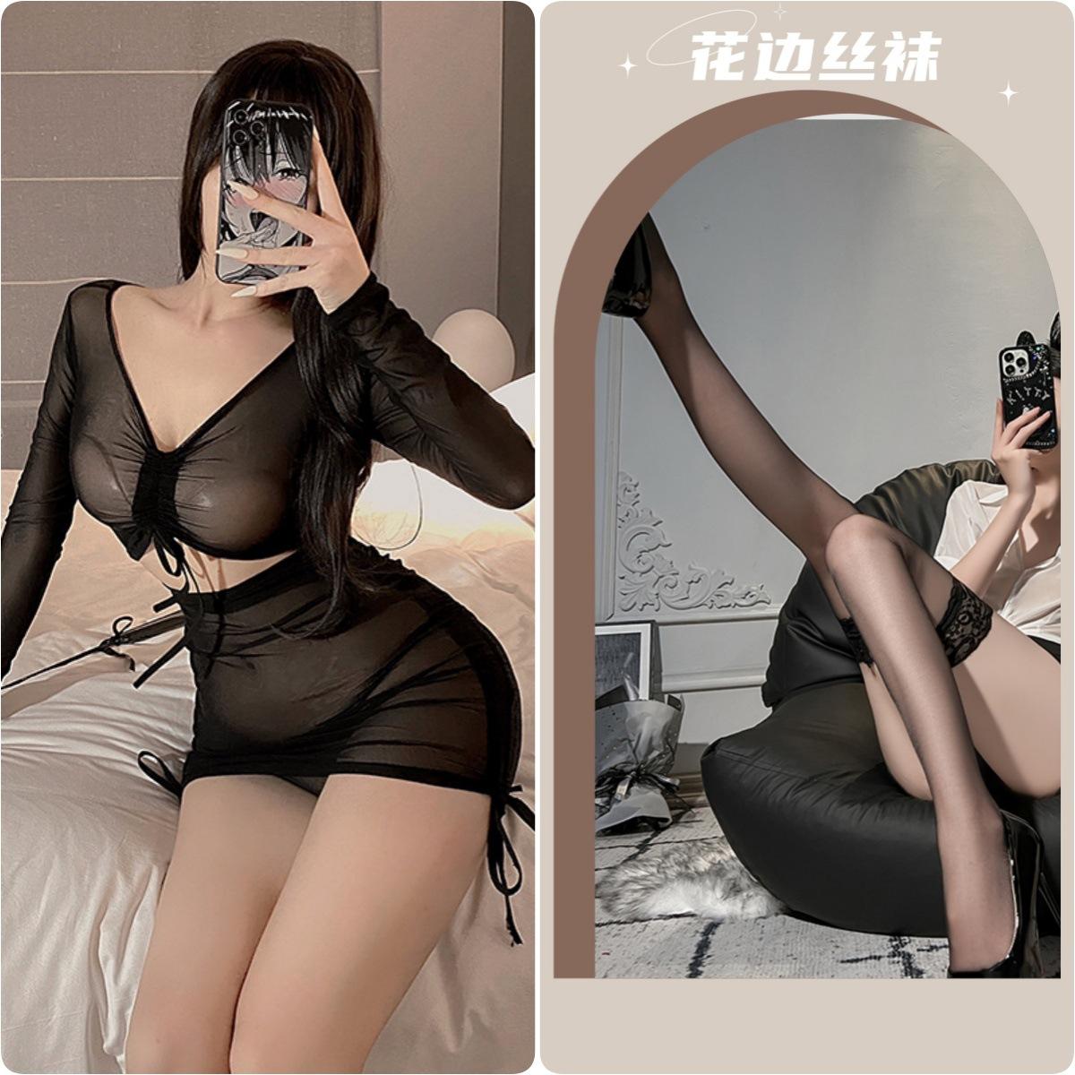 ถุงน่องสีดำ + ลูกไม้สีดำ